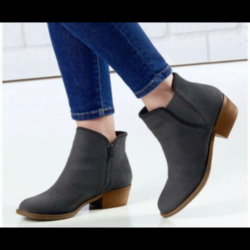 Kensie ~ Gerona Bootie (NWOT)